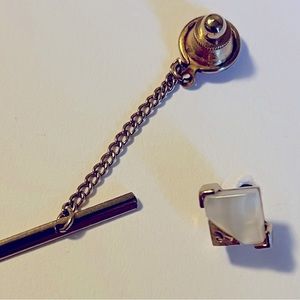 Tie tack- Mother of pearl